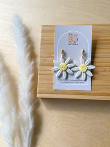 Daisy Drops - LucyLola 